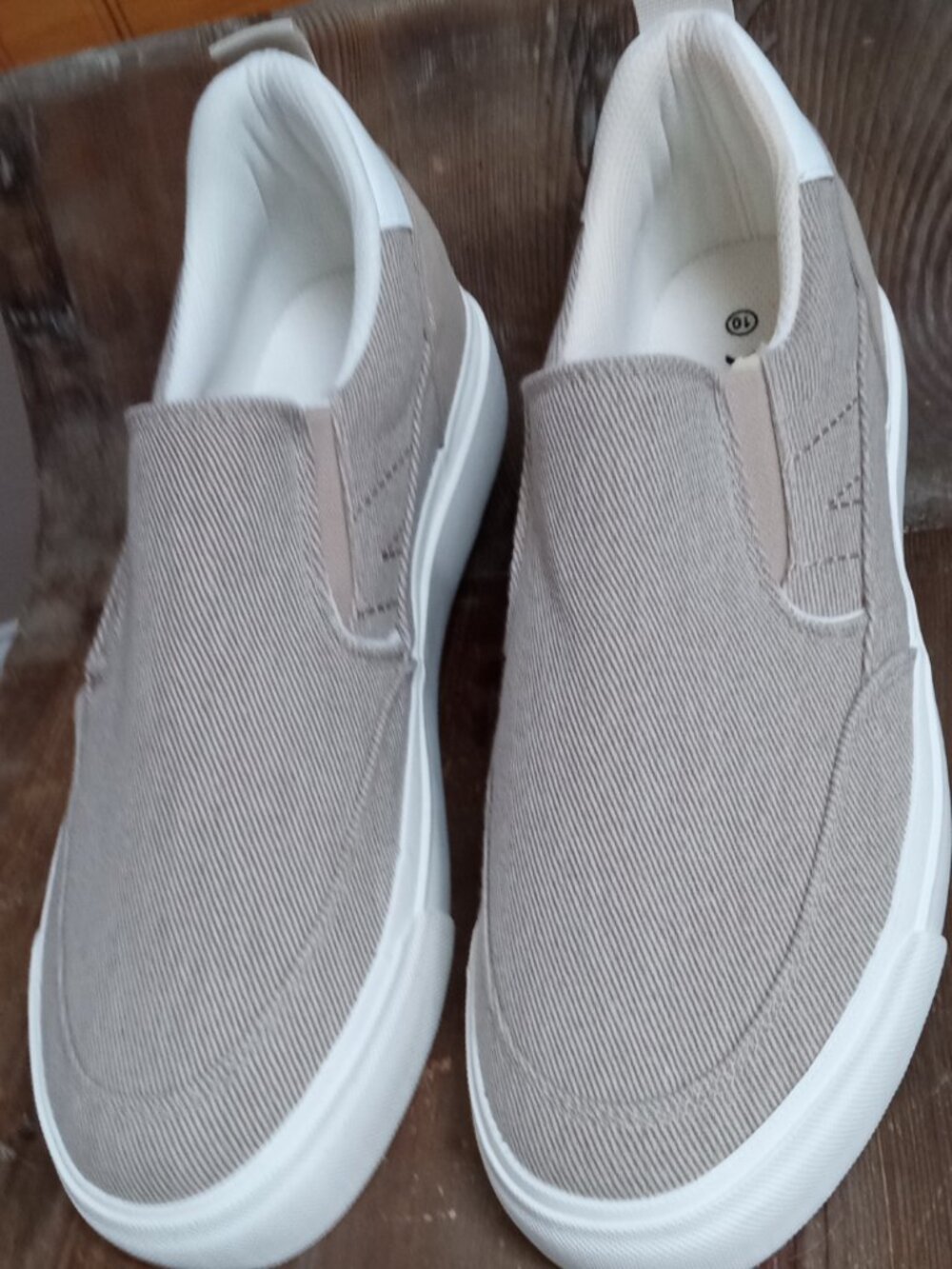 Xray Rava Men's Size 10 Slip On Sneakers NEW!